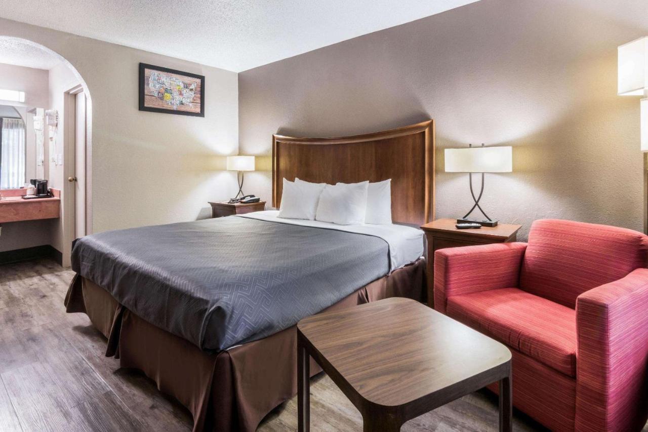 Econo Lodge Гейнсвилл Экстерьер фото