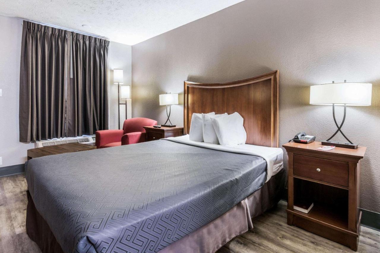 Econo Lodge Гейнсвилл Экстерьер фото