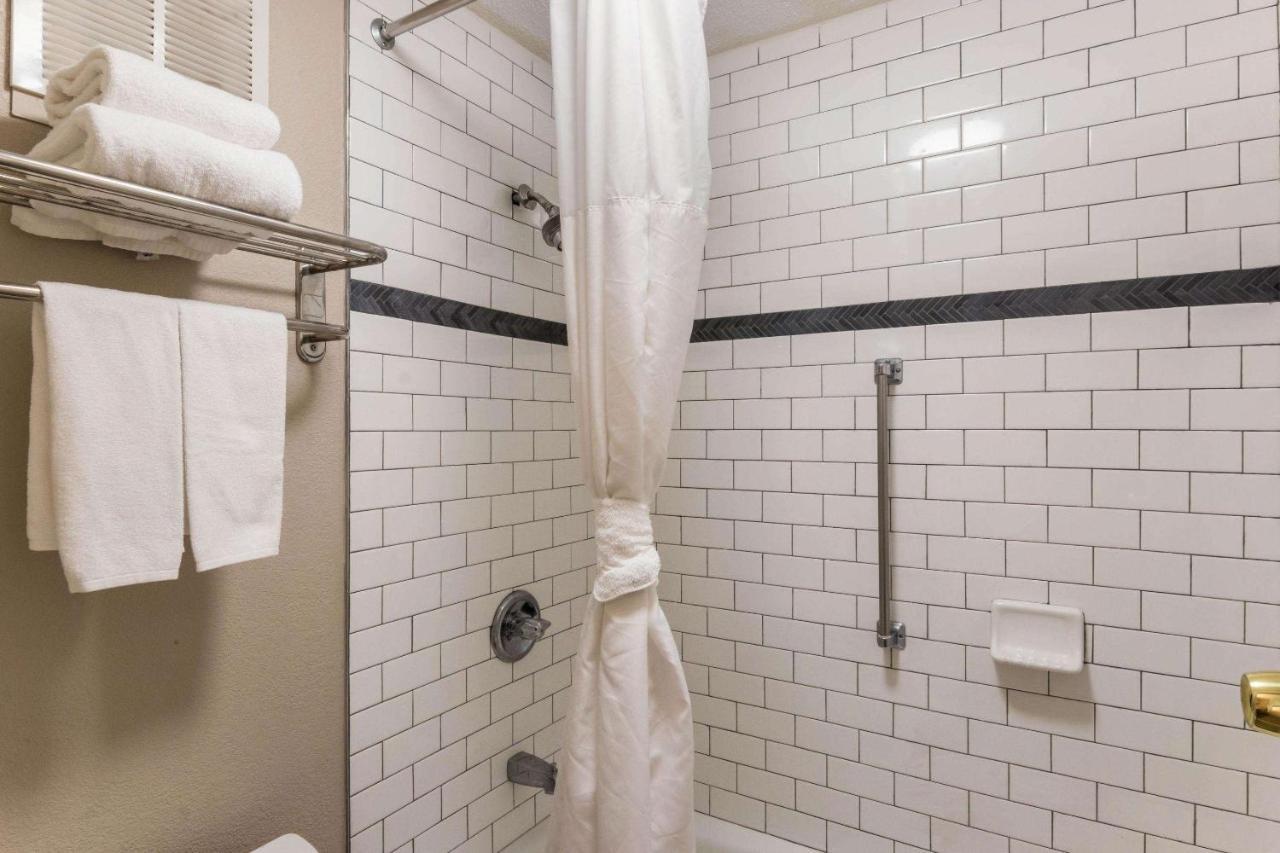 Econo Lodge Гейнсвилл Экстерьер фото